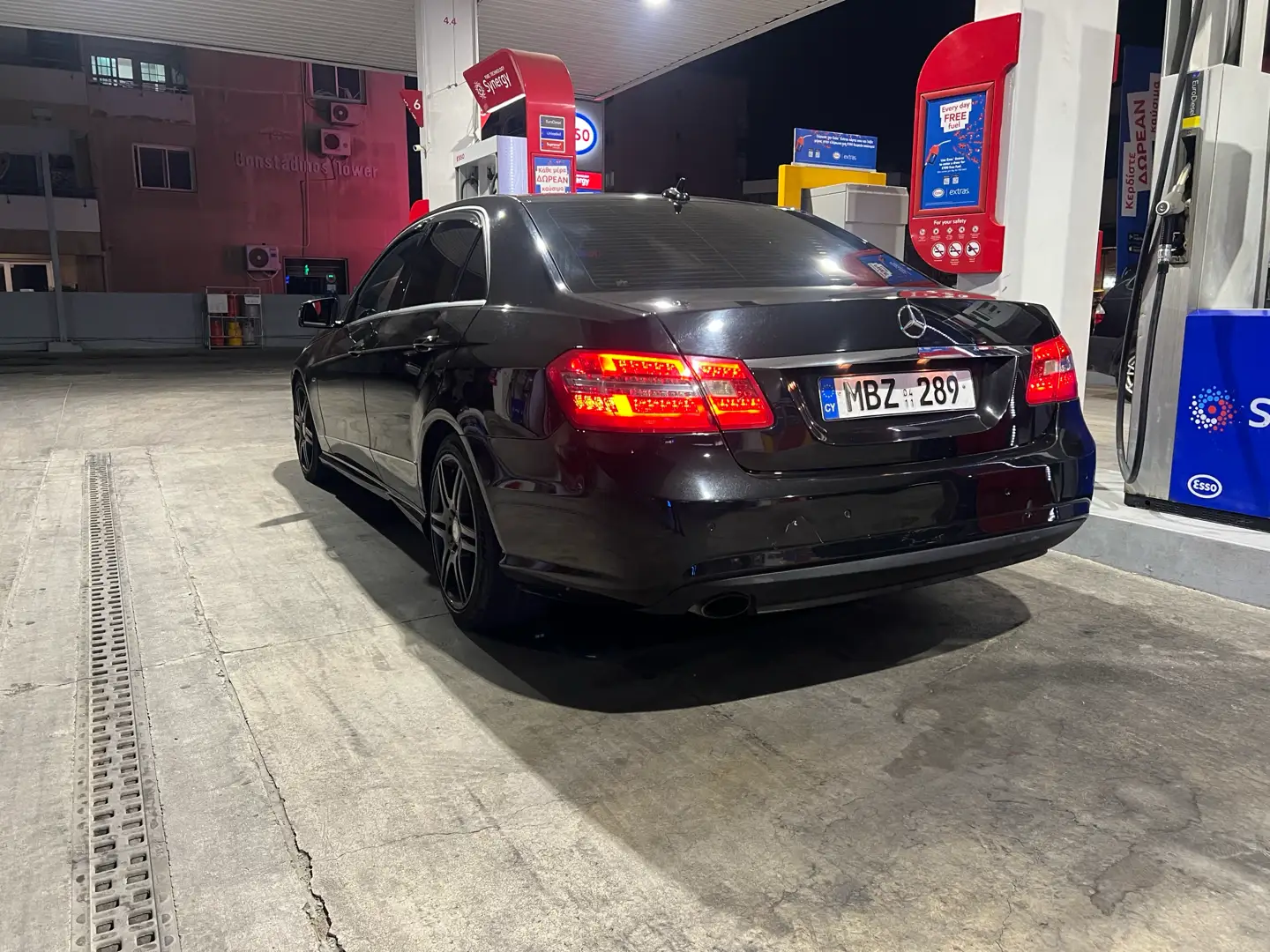 mercedes-benz-e-class-amg 2011 – 3