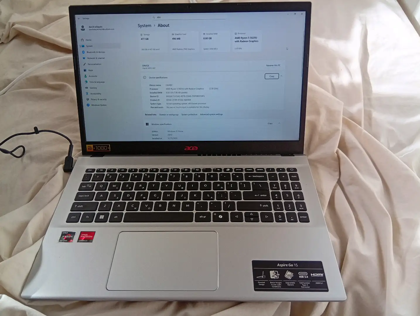 Laptop – 9