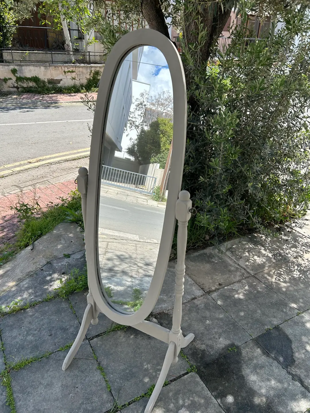 Stand Up Mirror – 1