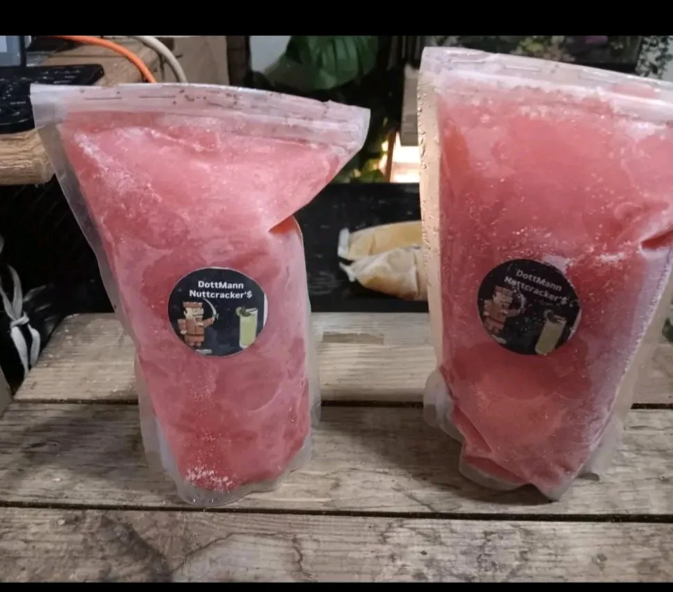 DOTTMANN (FROZEN) NUTTCRACKERS – 2