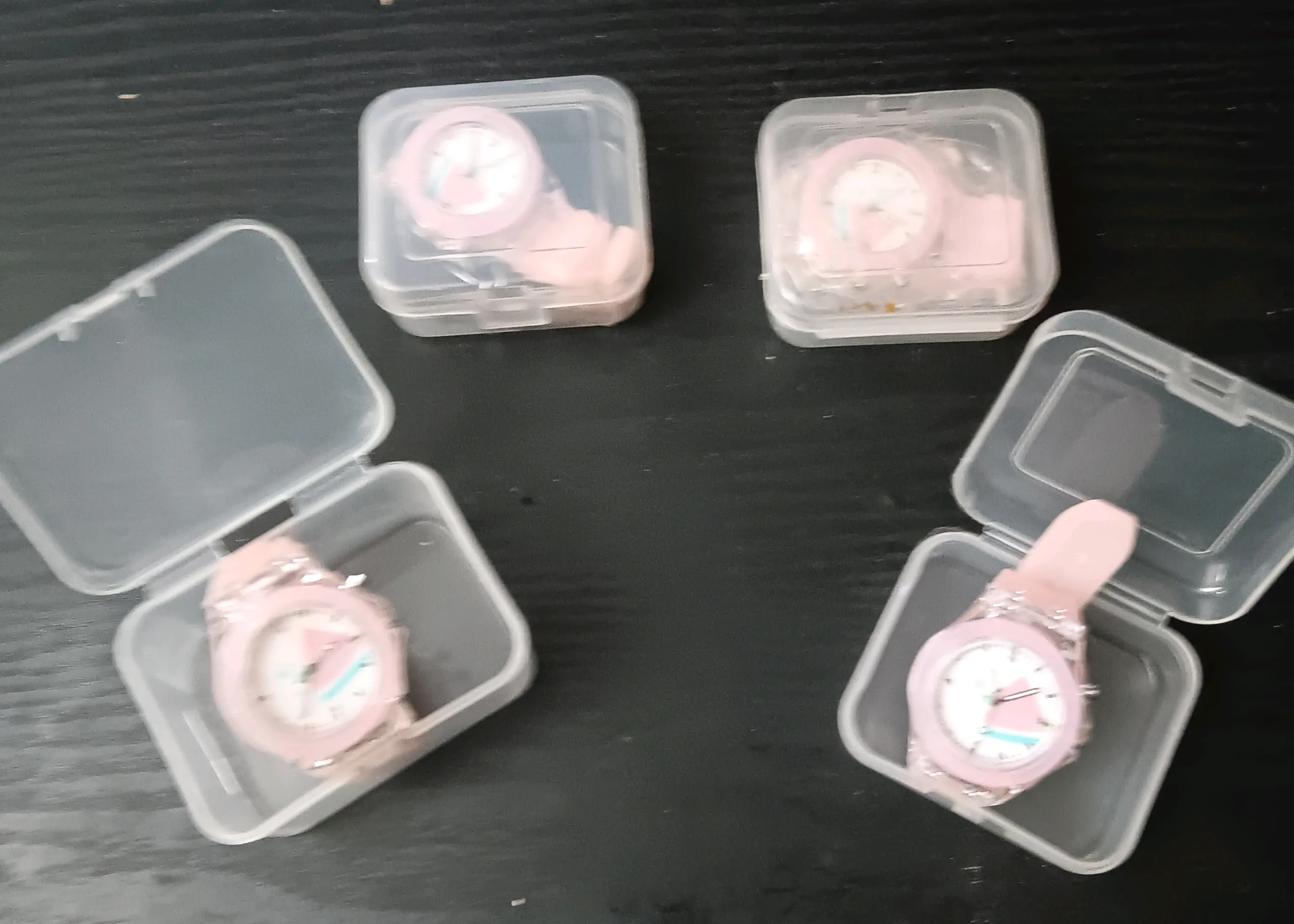 KIDS FASHION STYLE GLOW WATCHES (EACH)