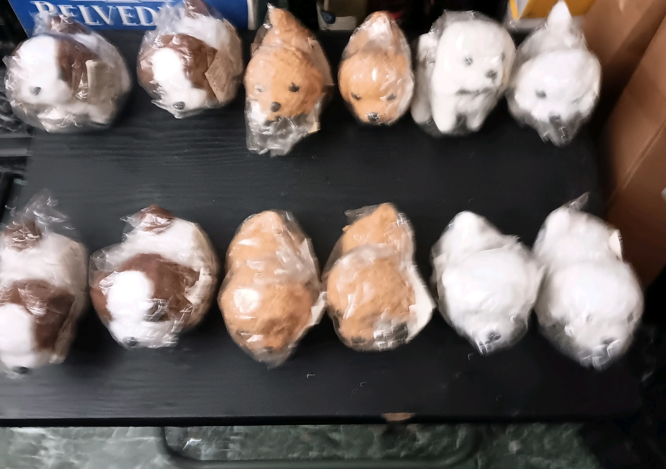 PLUSH PUPPIES BARKING DOGS (EACH)