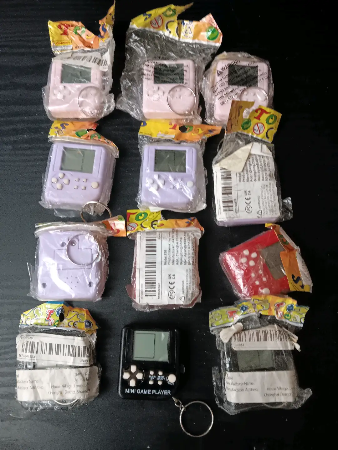 DIGITAL KEYCHAIN HANDHELD GAMES (EACH) – 1