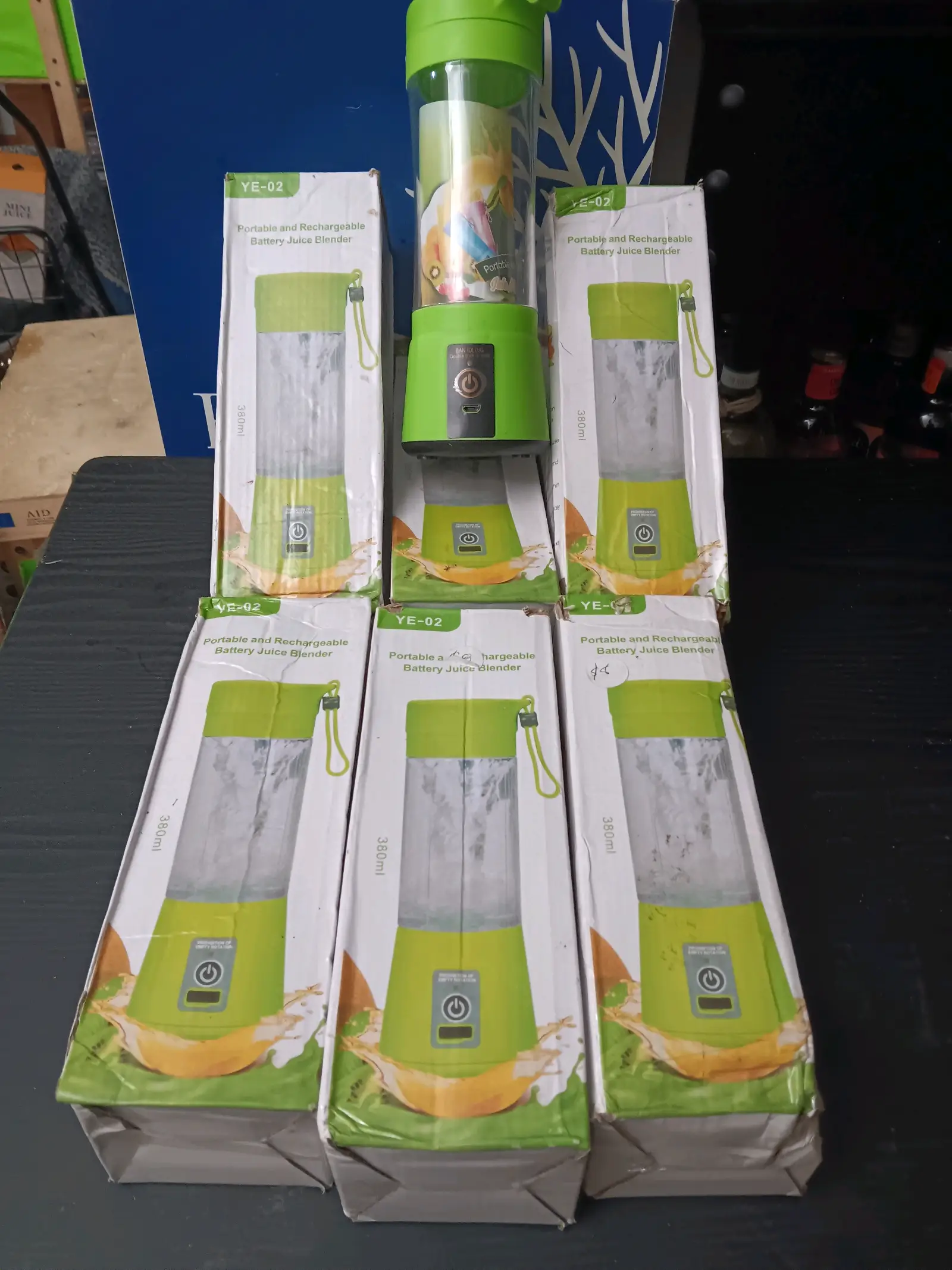 YE-02 MINI CORDLESS JUICE BLENDER (EACH)