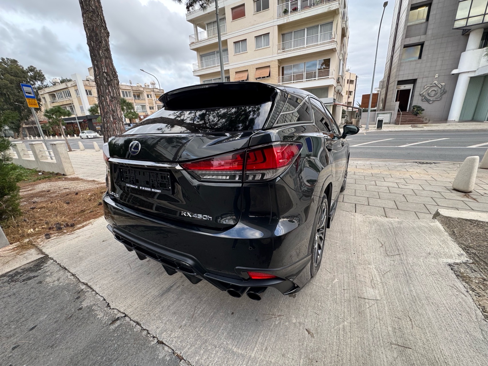 Lexus – 2