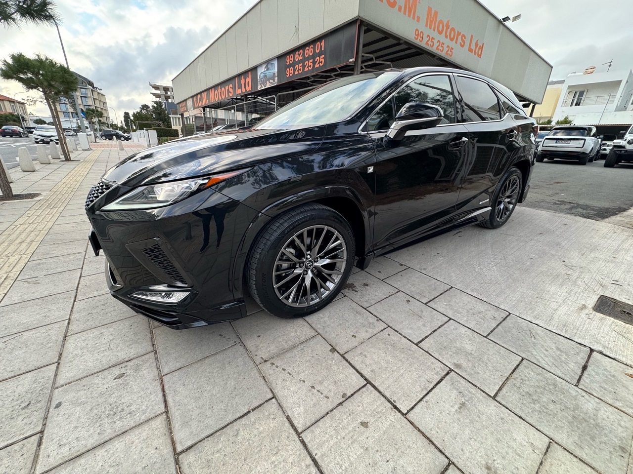 Lexus – 5