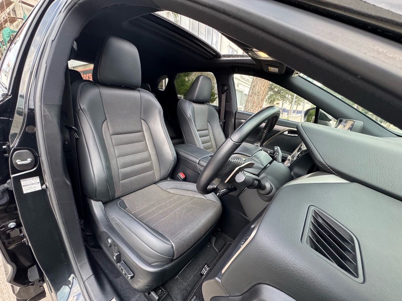 Lexus – 11