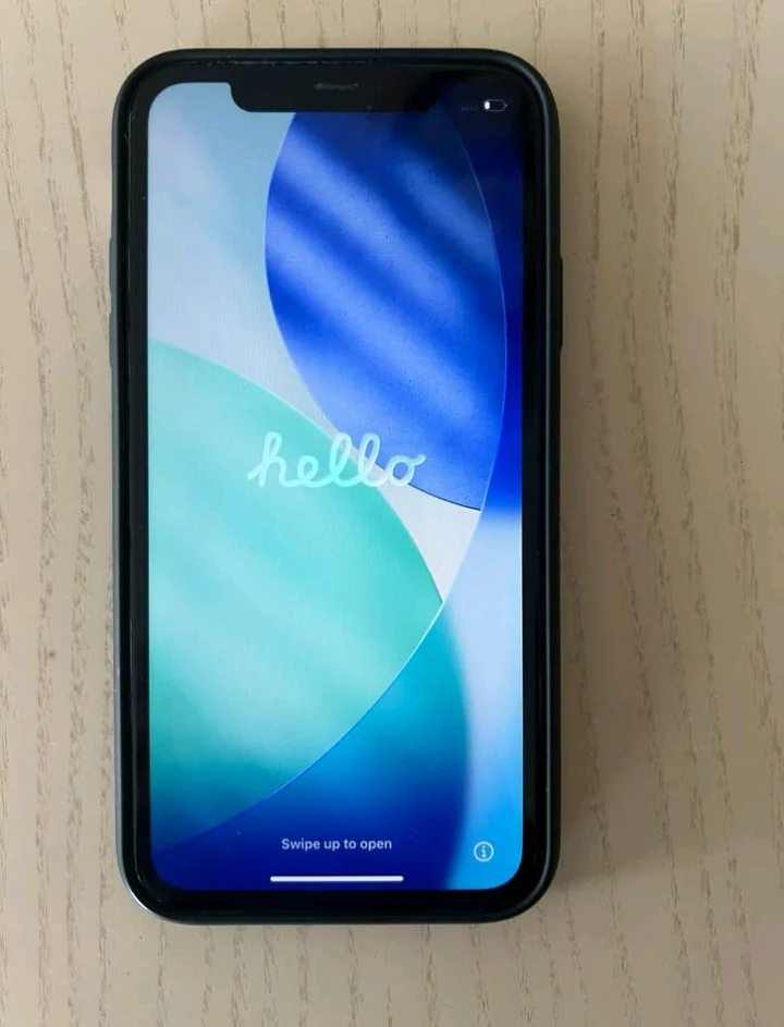 iPhone 11 – 3