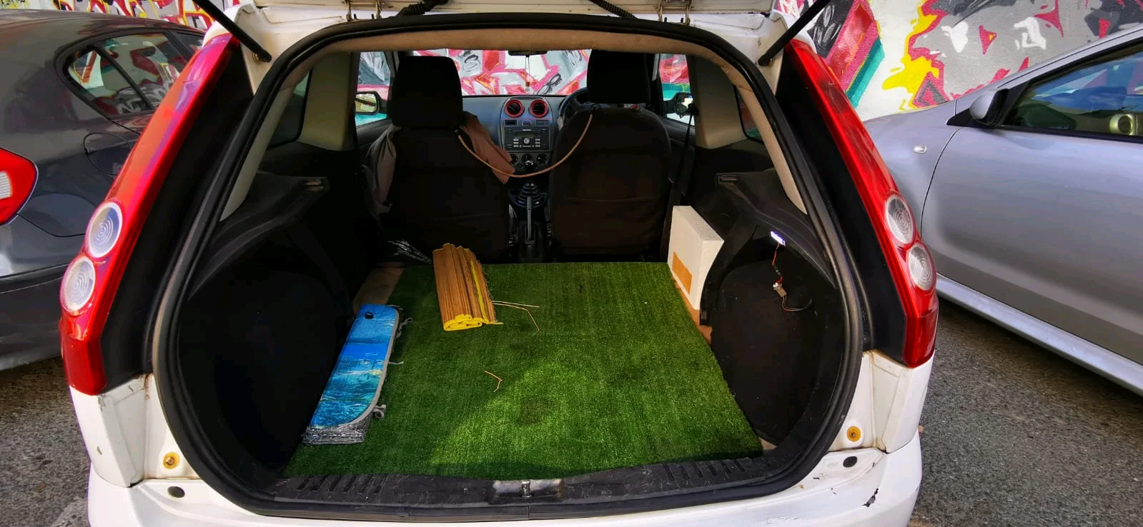Ford Fiesta Van – Excellent Condition – € – 2