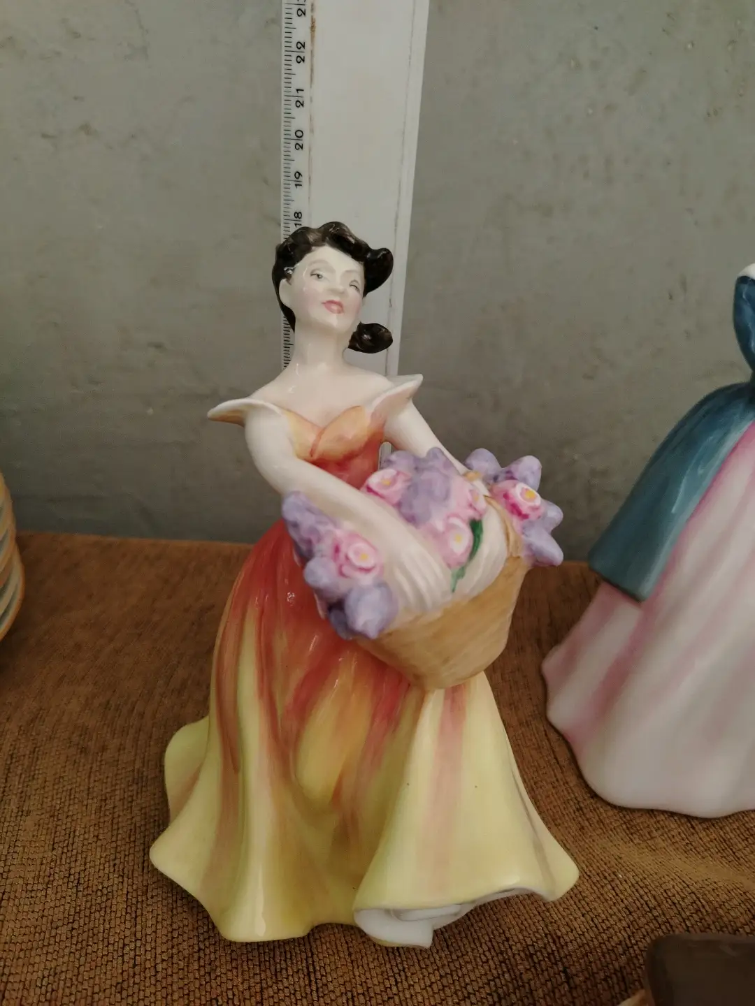 4 Royal Doulton figurines, The One Is Little cracked. – 2