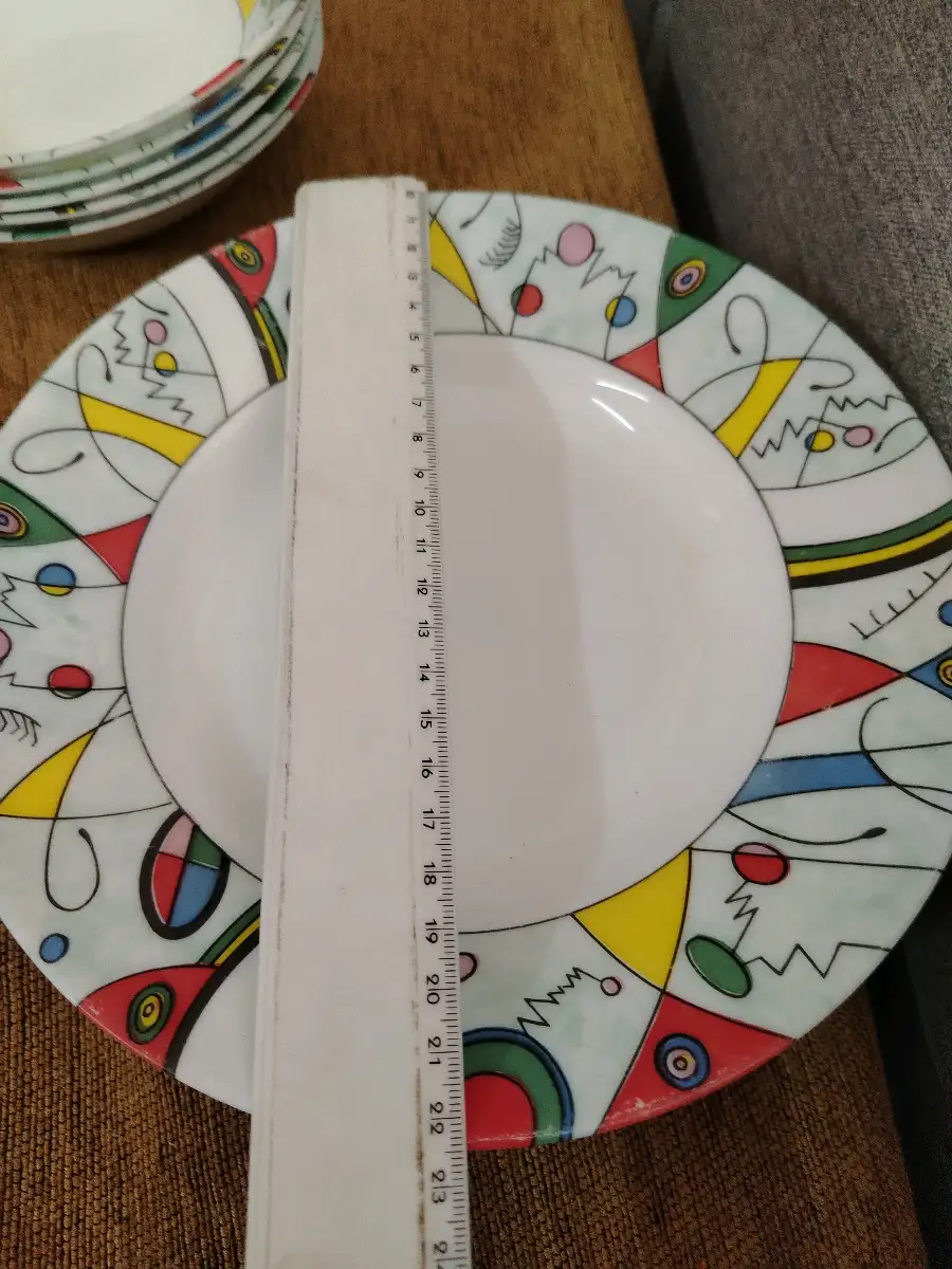 Set Of 15 vintage Plates arcopal France, Vegas design, Calder style. – 3