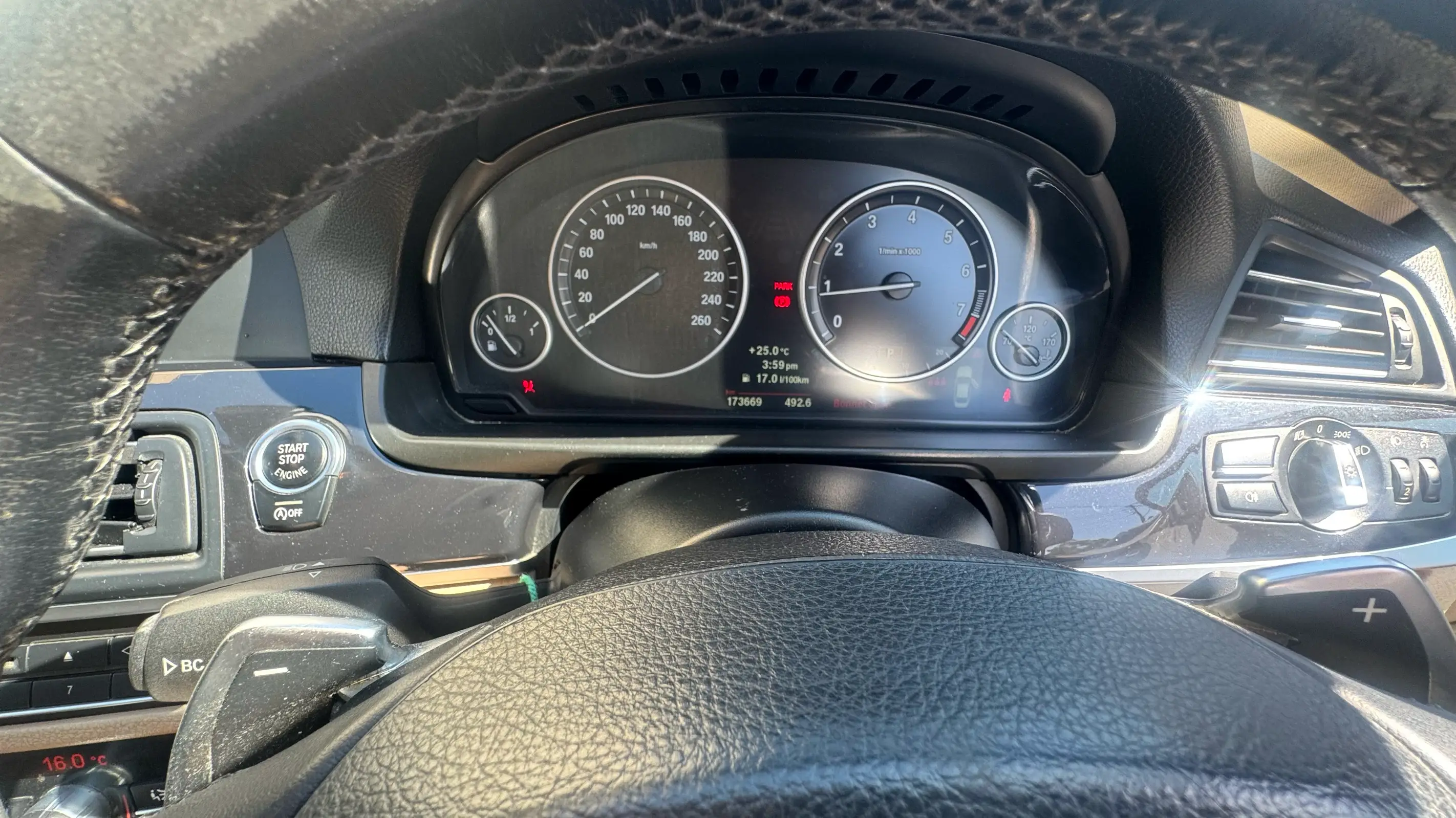 BMW F10 520i – 8