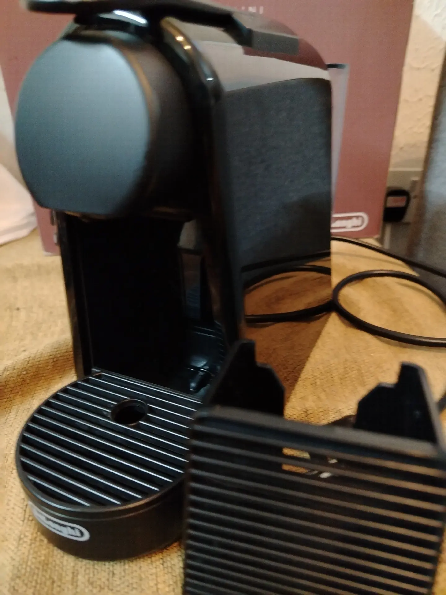 Καφετιέρα Nespresso Essenza Mini DeLonghi – 3
