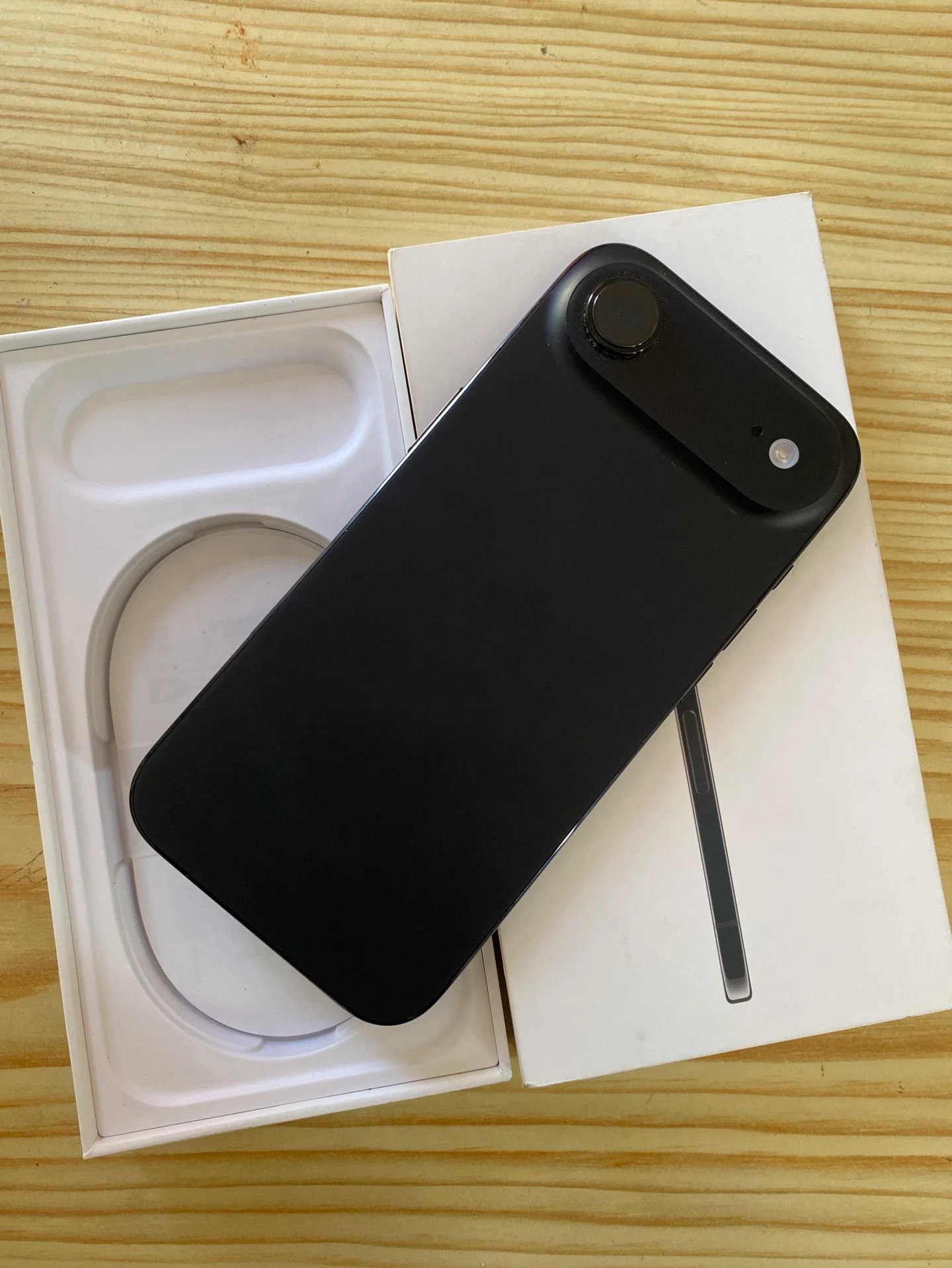 iPhone 17 Air (256) Space Black – 2