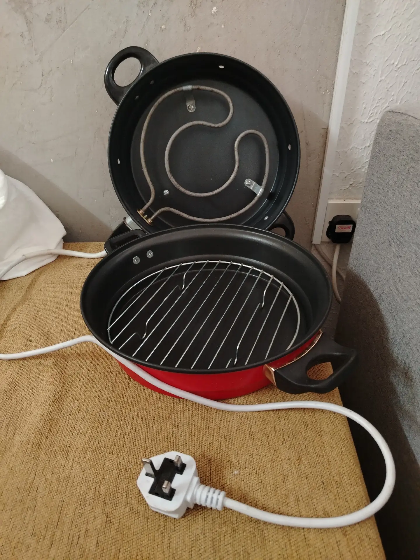 Μπριζολιερα Ηλεκτρική αχρησιμοποιητή, Grill. – 2