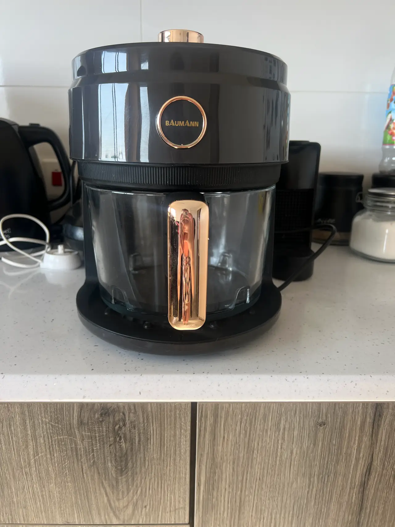 Water Dispenser + Air Fryer – 4