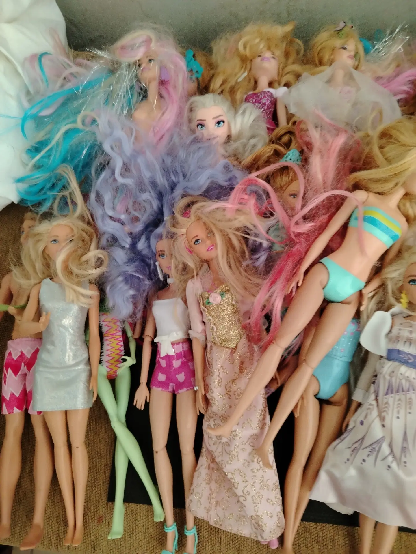Συλλογή από κούκλες Barbie – 4