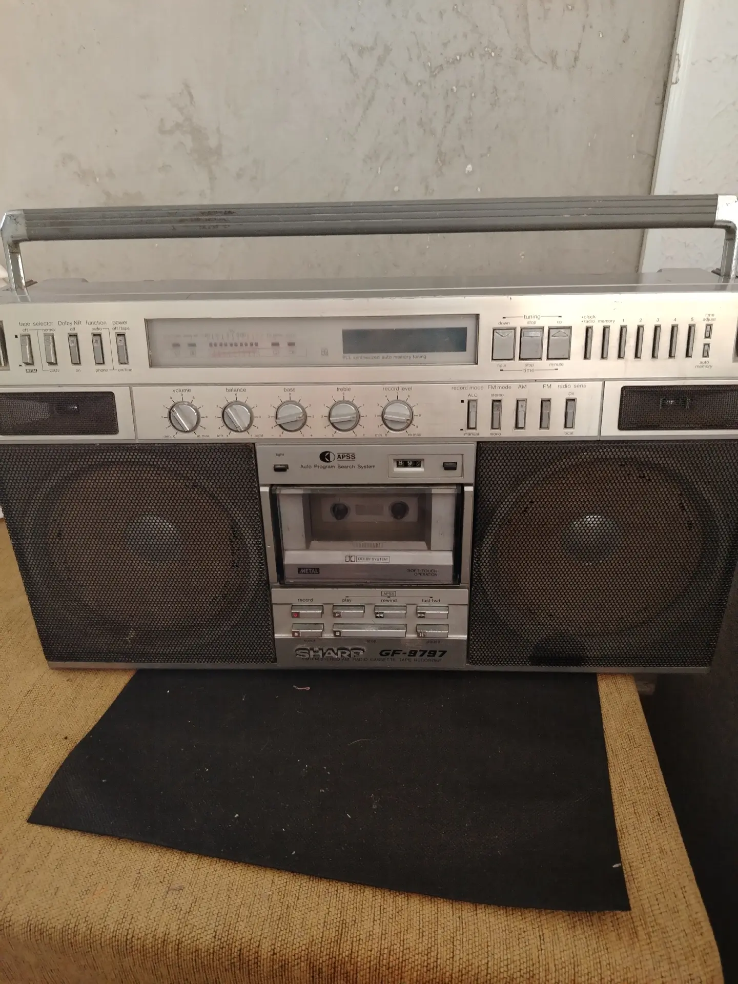 Sharp GF-9797 Radio Cassette Recorder