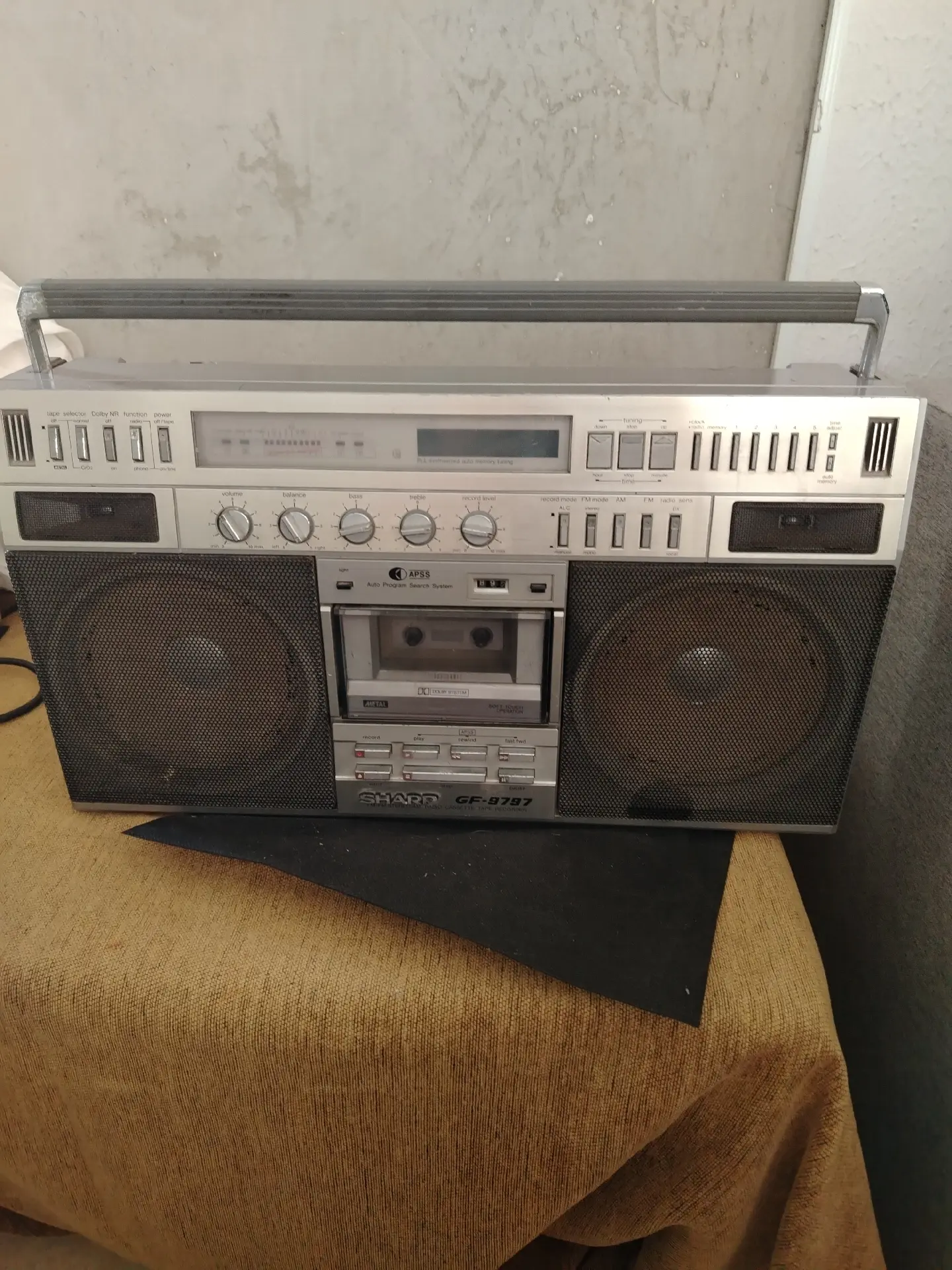 Sharp GF-9797 Radio Cassette Recorder – 6