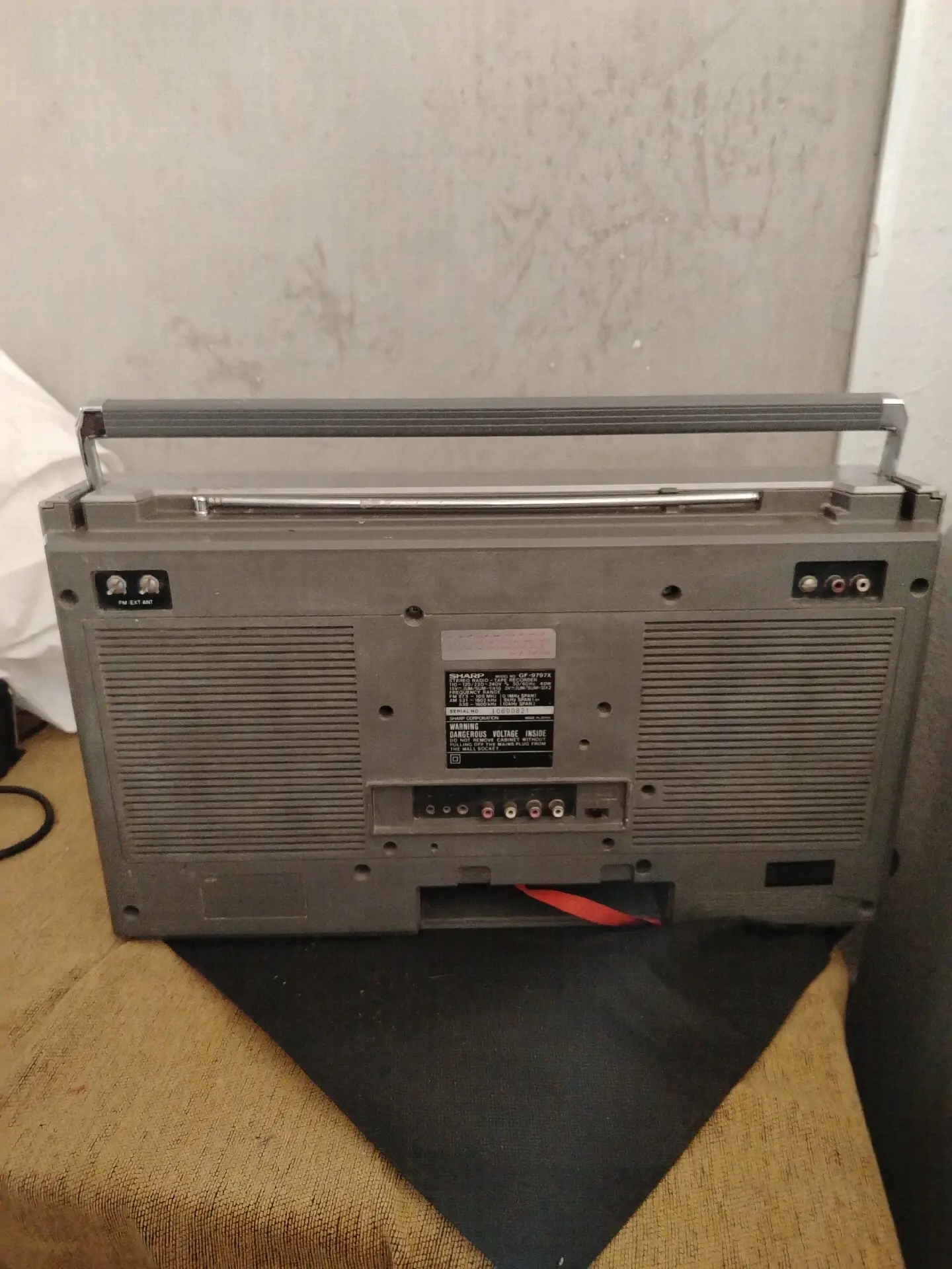 Sharp GF-9797 Radio Cassette Recorder – 5
