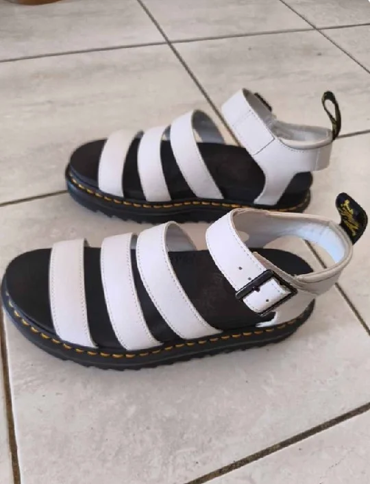 Dr. Martens White Platform Sandals – 3