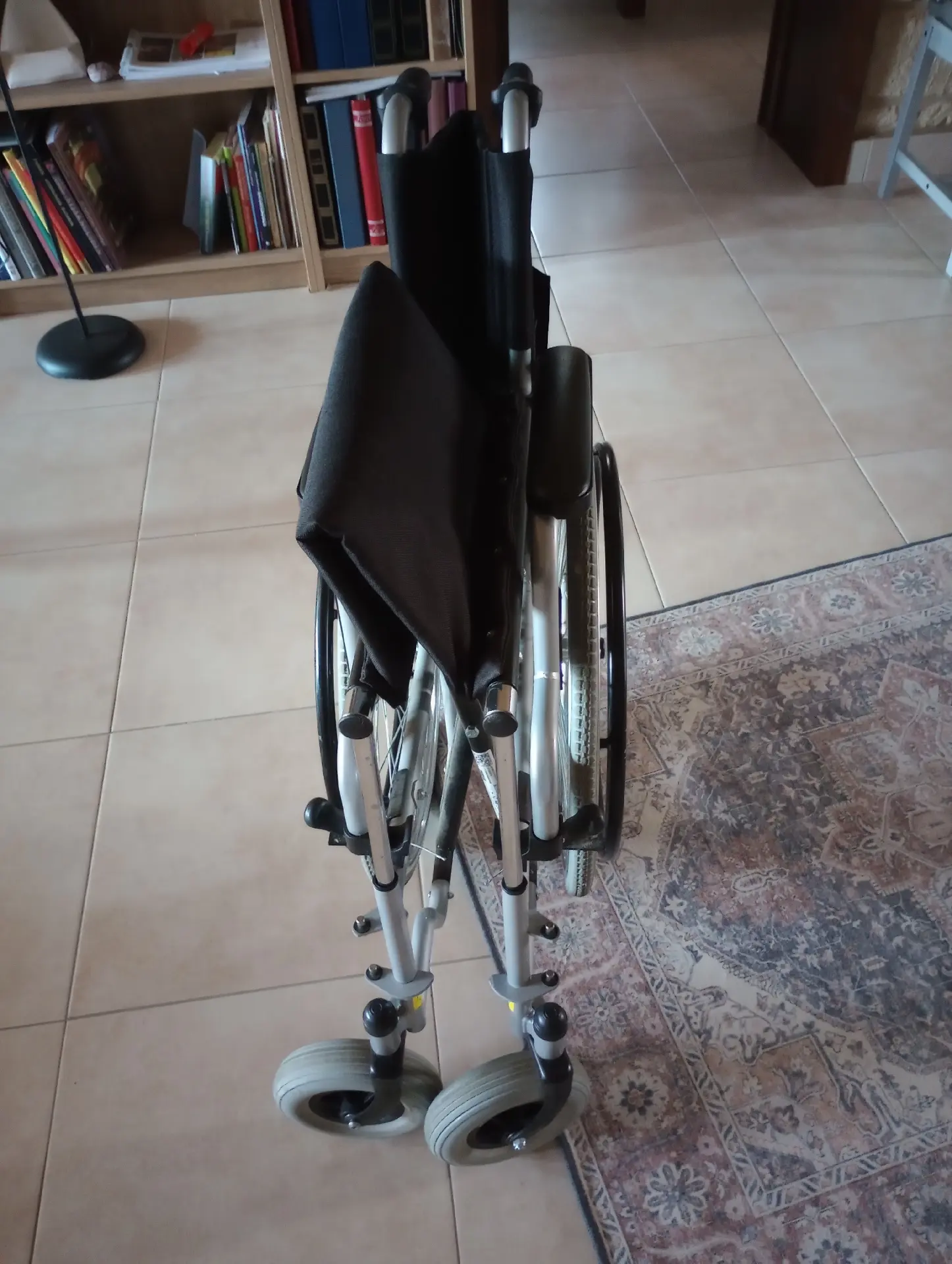 Foldable Wheelchair in Good Condition – 1