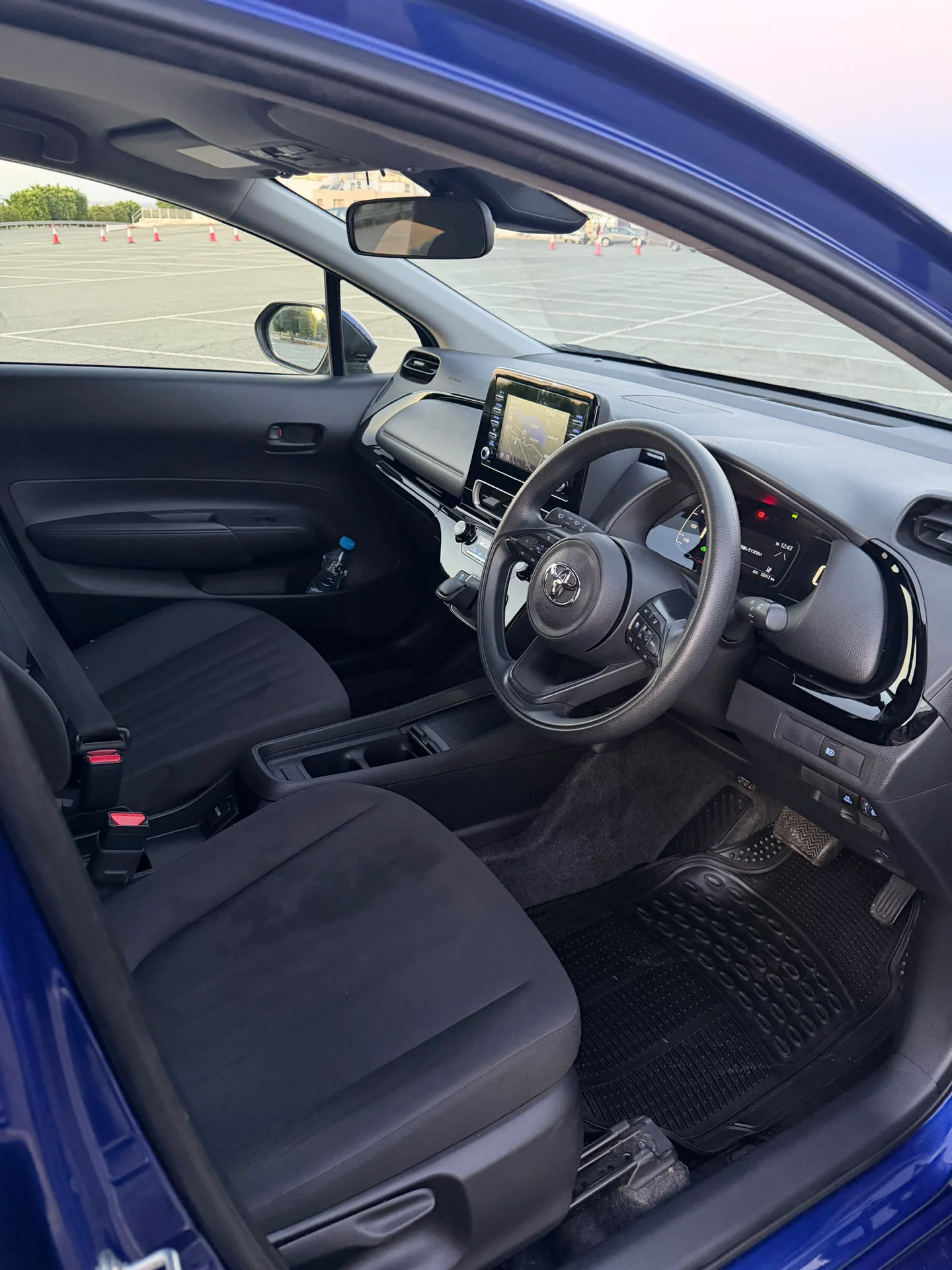 Toyota Aqua Hybrid 2023 – 6