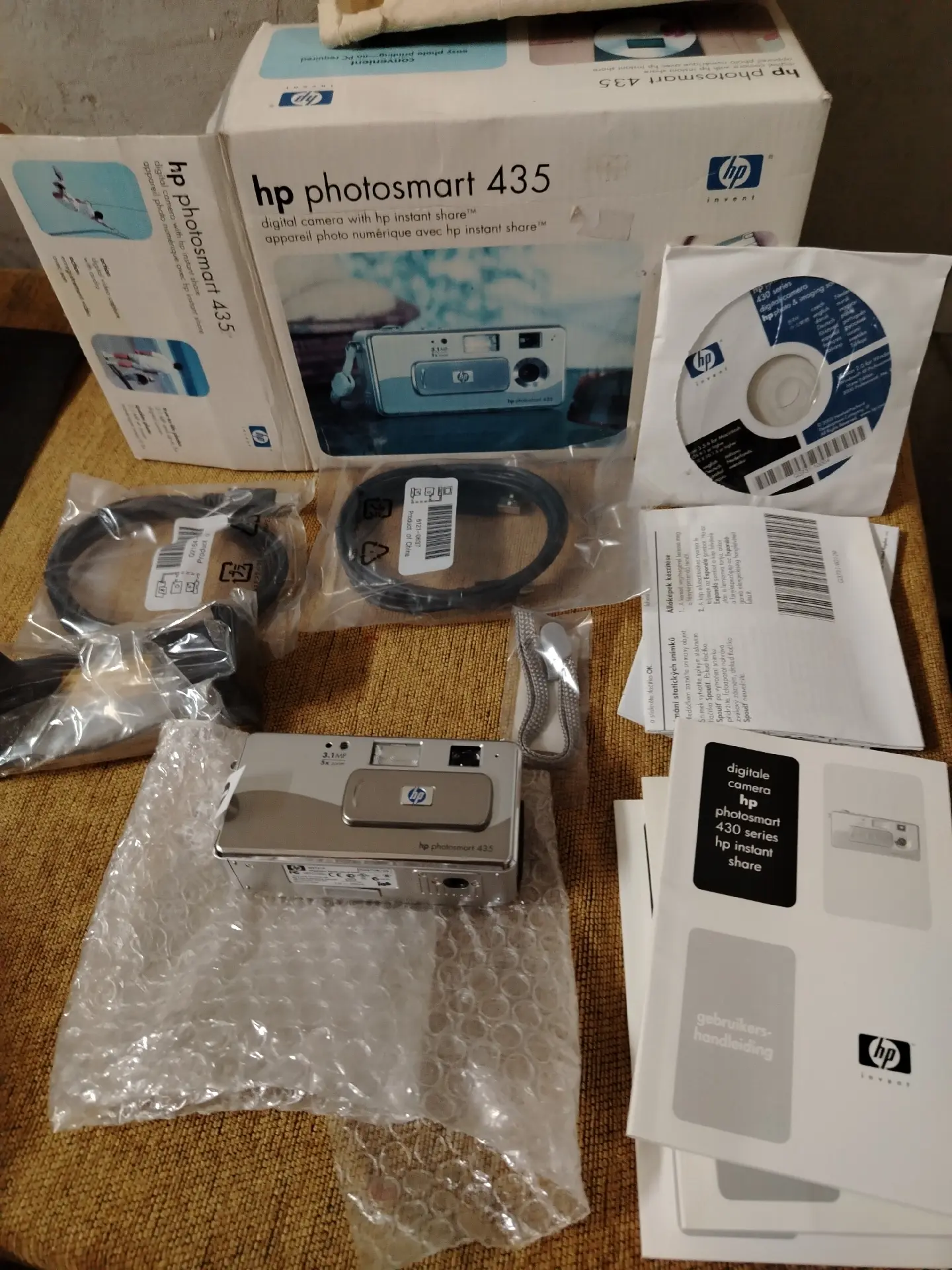 Ψηφιακή Φωτογραφική Μηχανή HP Photosmart 435 – 4