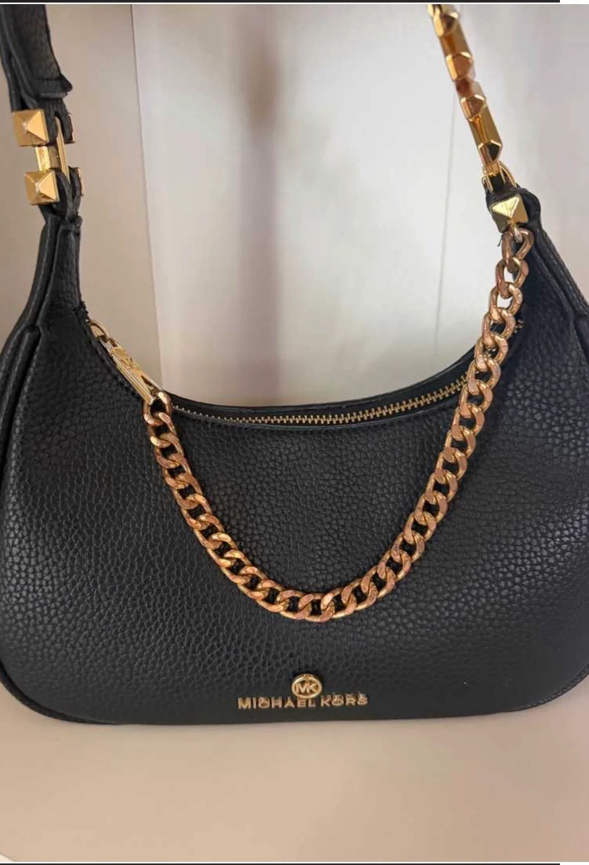 Michael Kors Black Shoulder Bag with Gold Chain – 1