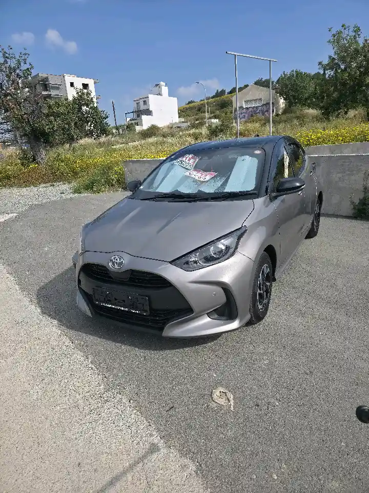 Toyota Yaris – 6