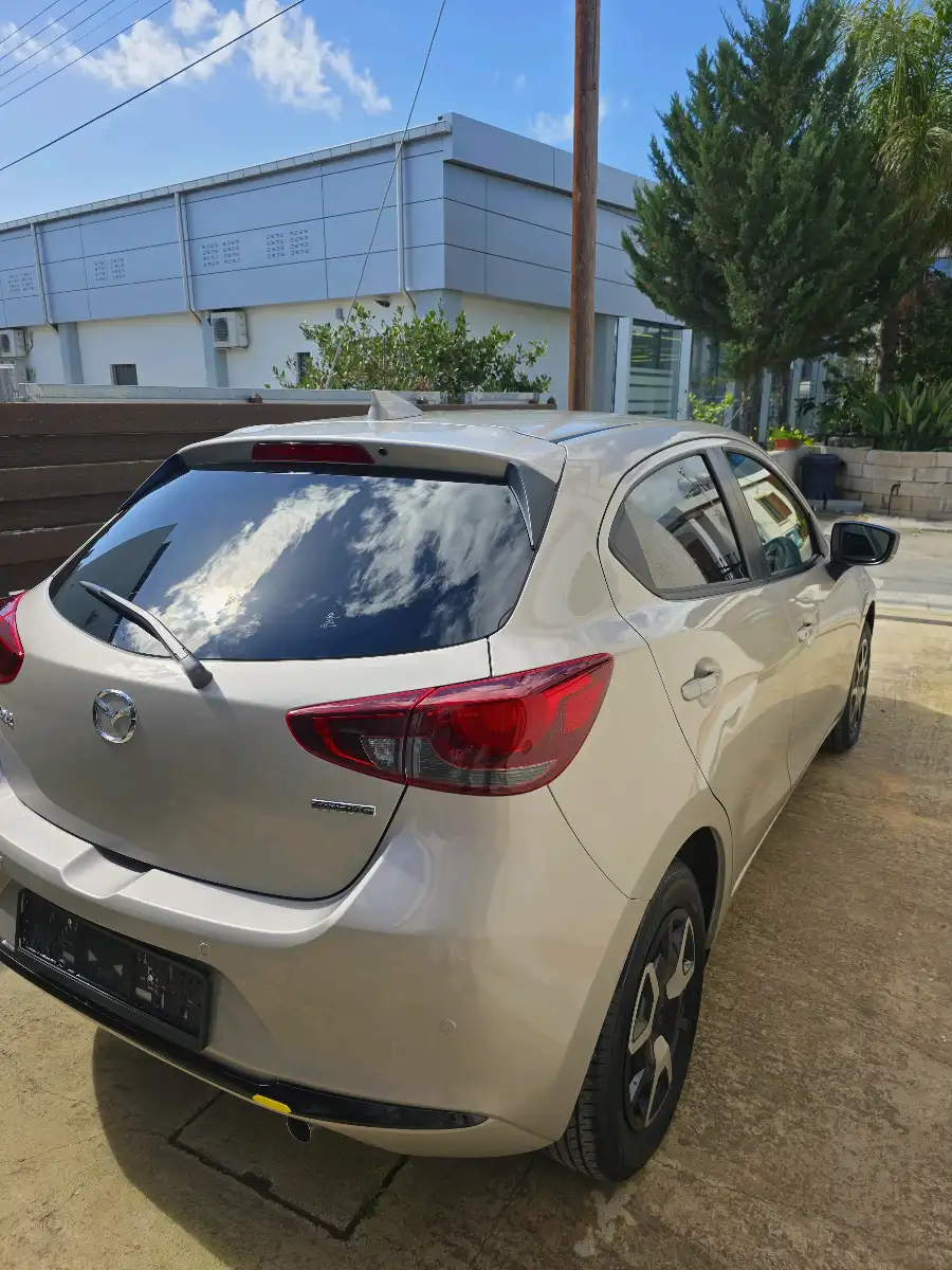 Mazda 2 – 5